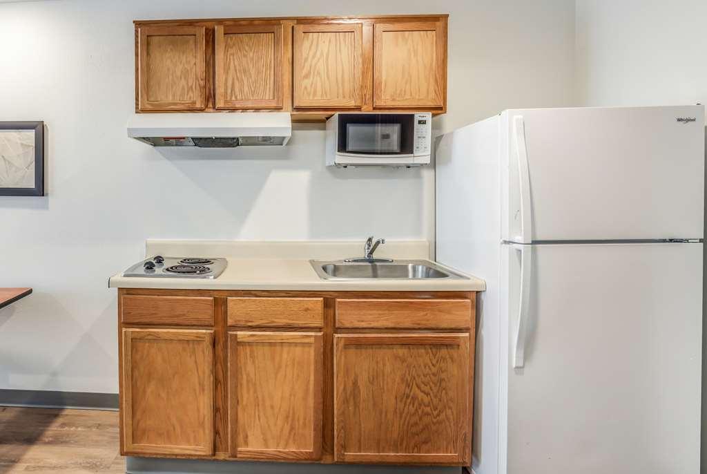 Extended Stay America Select Suites - Tallahassee - East Room photo